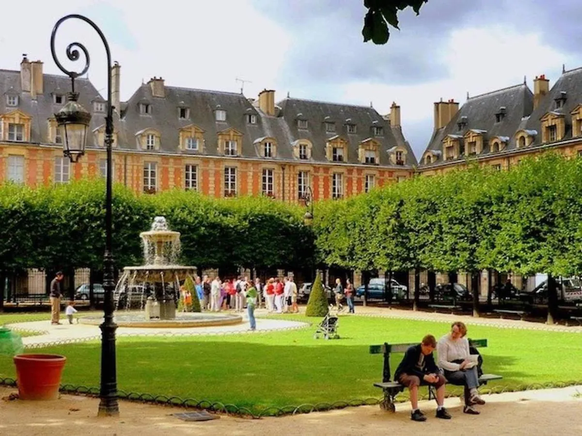 Remodeled Parisian Lejlighed Paris